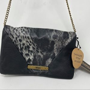 VANS NWT Girls Black and Gray Animal Print Clutch Purse with Shoulder Chain